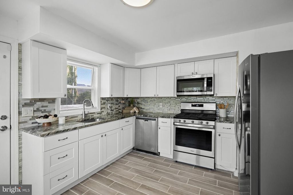 416 RIVER DR, Westville, NJ 08093 — exterior