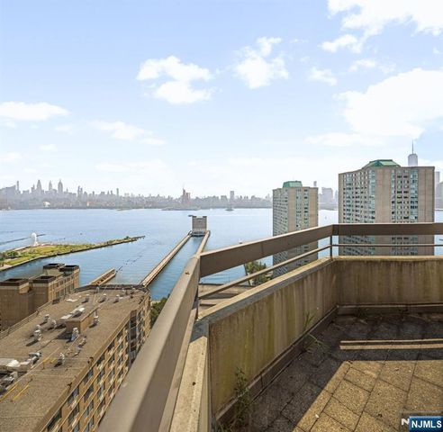 45 River Drive 3114, Jersey City, NJ 07310