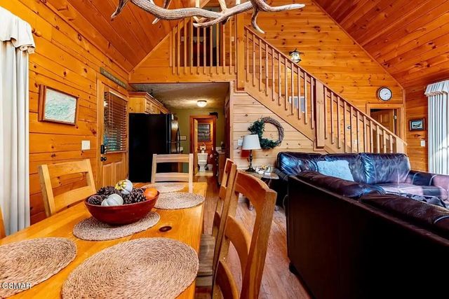749 Yona Trail Way, Gatlinburg, TN 37738