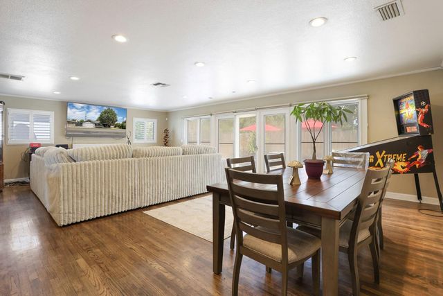 6510 N El Dorado St, Stockton, CA 95207