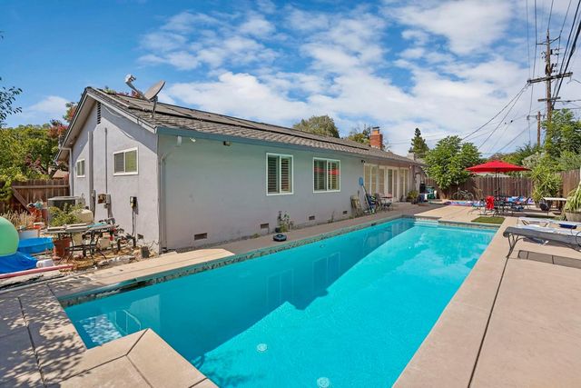 6510 N El Dorado St, Stockton, CA 95207