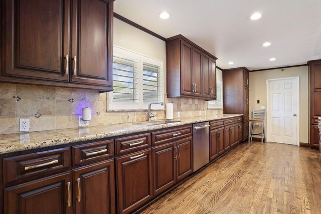 6510 N El Dorado St, Stockton, CA 95207