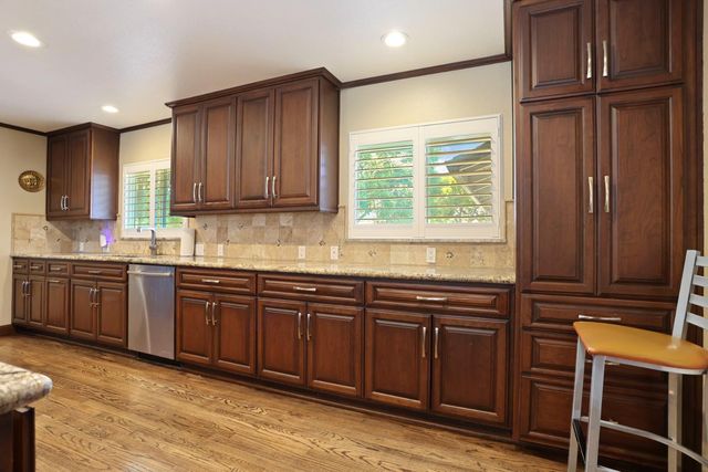 6510 N El Dorado St, Stockton, CA 95207