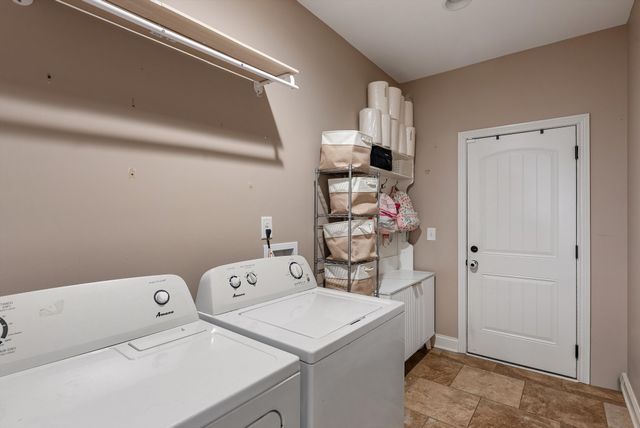 56 Harbor Pt, Lebanon, TN 37087