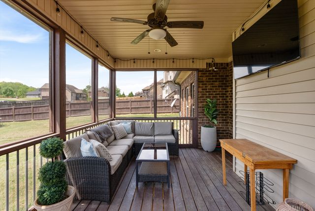 56 Harbor Pt, Lebanon, TN 37087
