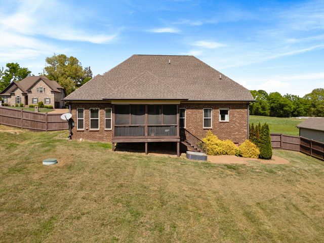 56 Harbor Pt, Lebanon, TN 37087