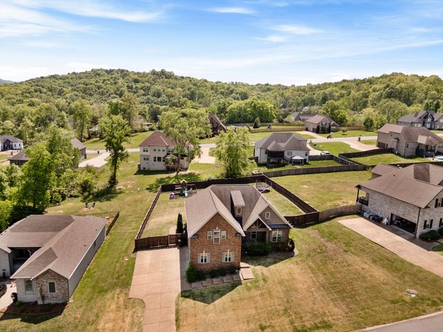 56 Harbor Pt, Lebanon, TN 37087