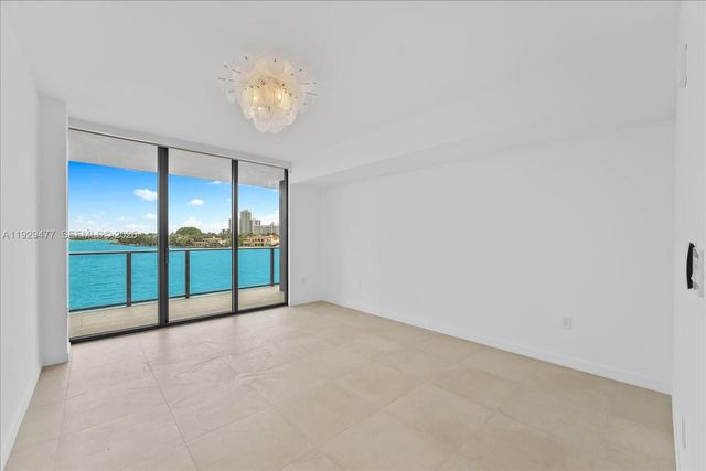 1135 103 St 403, Bay Harbor Islands, FL 33154