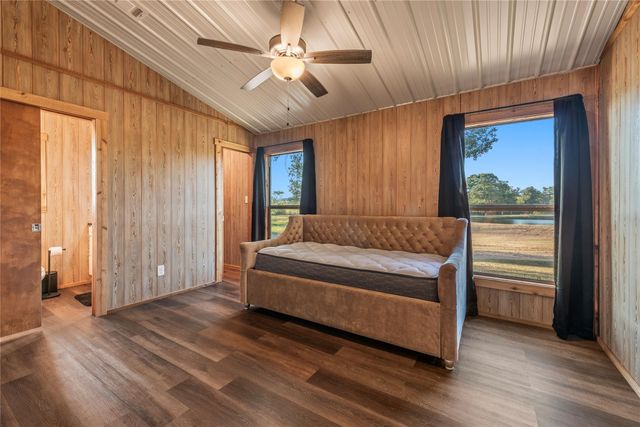 3677 Reinhardt Rd Road, Bellville, TX 77418