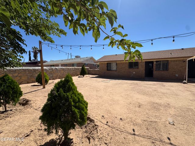 1601 James Chisum Drive, El Paso, TX 79936