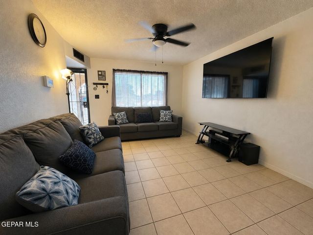 1601 James Chisum Drive, El Paso, TX 79936