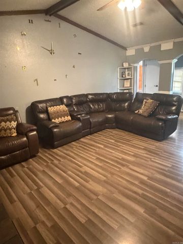 6302 Granada Trail, Pine Bluff, AR 71603