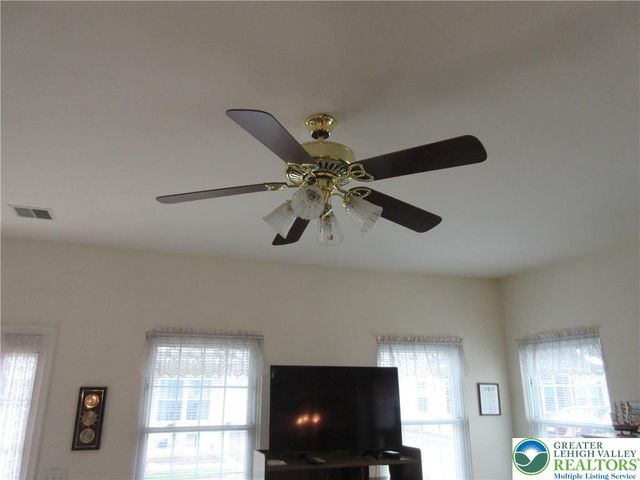 2430 Steeplechase Drive, Lower Macungie Twp, PA 18062