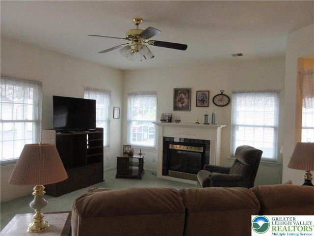 2430 Steeplechase Drive, Lower Macungie Twp, PA 18062