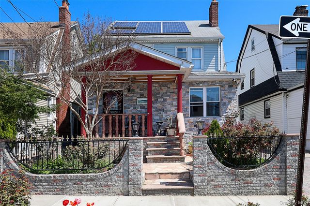 89-47 212th Street, Queens Village, NY 11427