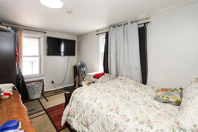 89-47 212th Street, Queens Village, NY 11427