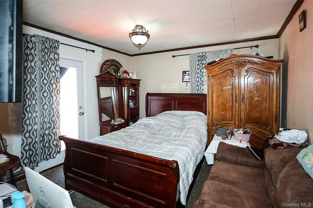 89-47 212th Street, Queens Village, NY 11427