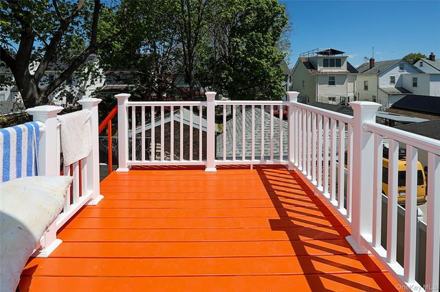 89-47 212th Street, Queens Village, NY 11427