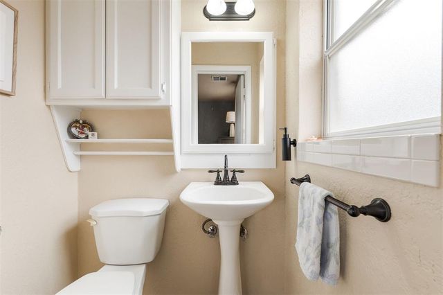 10708 Whitehaven Road, Oklahoma City, OK 73120