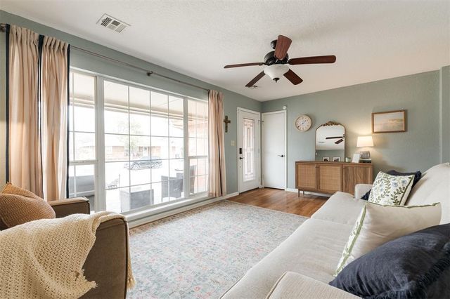 10708 Whitehaven Road, Oklahoma City, OK 73120