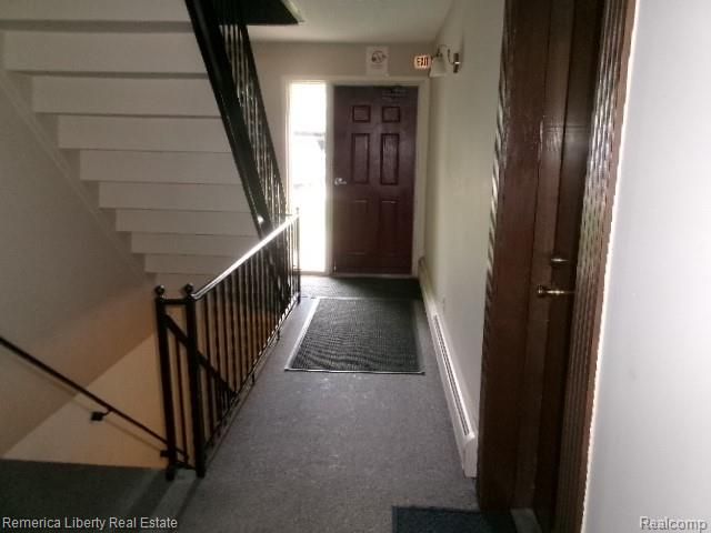15110 Fairfield Street B, Livonia, MI 48154
