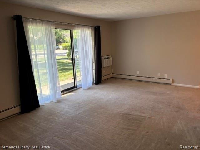 15110 Fairfield Street B, Livonia, MI 48154