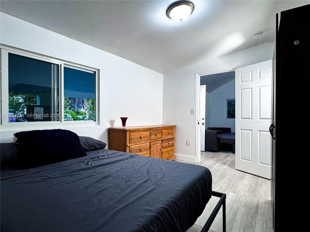 Image 9 of property listing at 2469 SW 15th Street, Miami, FL 33145