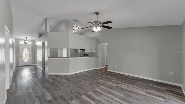 5284 ENGLISH DRIVE, Lakeland, FL 33812