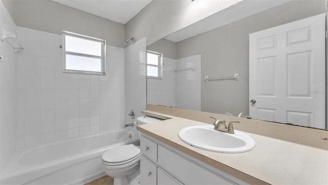 5284 ENGLISH DRIVE, Lakeland, FL 33812