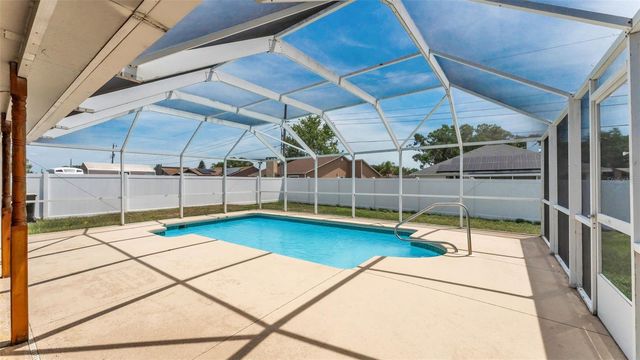 5284 ENGLISH DRIVE, Lakeland, FL 33812