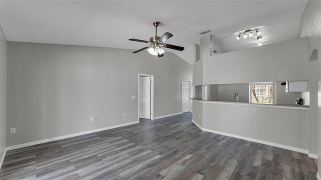 5284 ENGLISH DRIVE, Lakeland, FL 33812