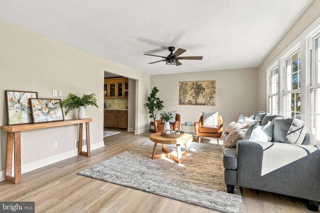 313 BRANDYWINE DR, Marlton, NJ 08053