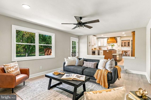 313 BRANDYWINE DR, Marlton, NJ 08053