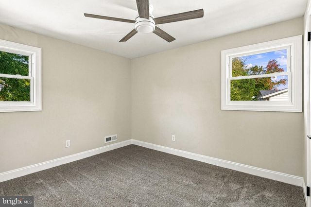 313 BRANDYWINE DR, Marlton, NJ 08053