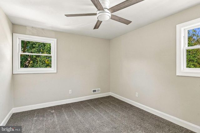 313 BRANDYWINE DR, Marlton, NJ 08053