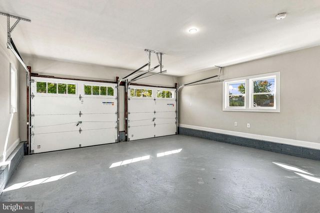 313 BRANDYWINE DR, Marlton, NJ 08053