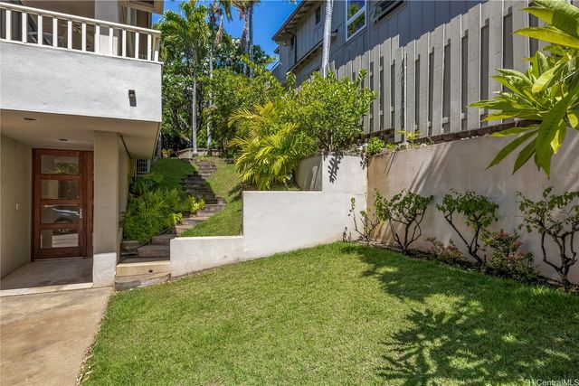 2929 Poni Moi Road 4, Honolulu, HI 96815