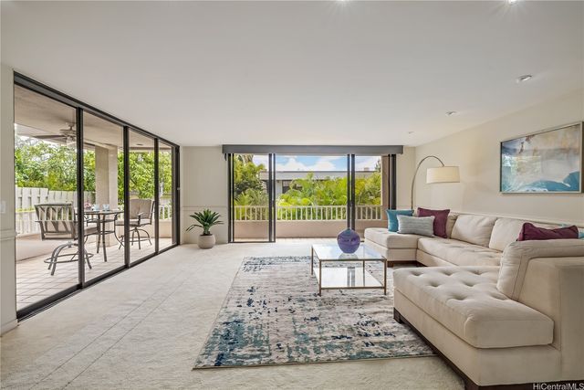 2929 Poni Moi Road 4, Honolulu, HI 96815