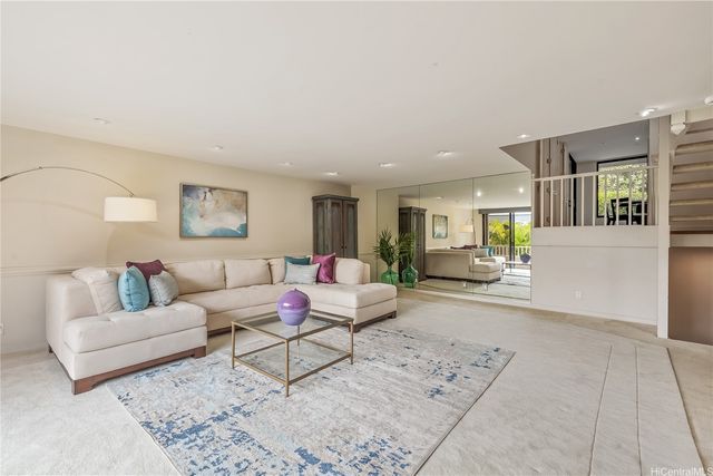 2929 Poni Moi Road 4, Honolulu, HI 96815