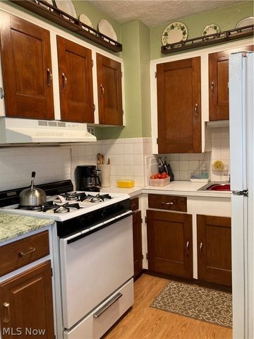 2833 Daleford Avenue NE, Canton, OH 44705