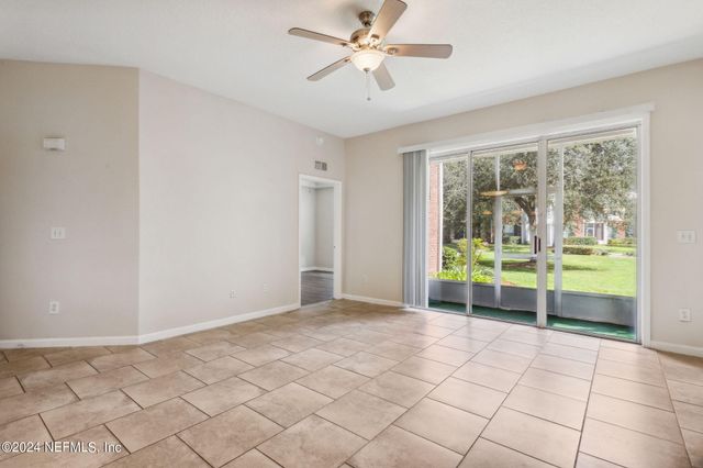 785 OAKLEAF PLANTATION Parkway 213, Orange Park, FL 32065