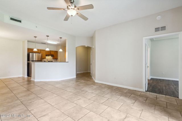 785 OAKLEAF PLANTATION Parkway 213, Orange Park, FL 32065