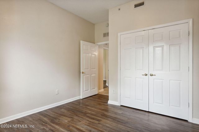 785 OAKLEAF PLANTATION Parkway 213, Orange Park, FL 32065