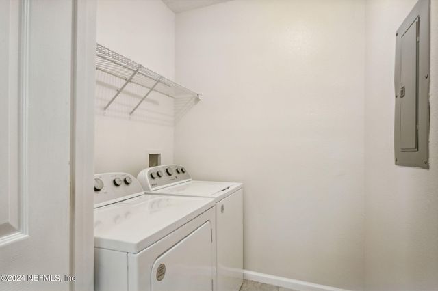 785 OAKLEAF PLANTATION Parkway 213, Orange Park, FL 32065