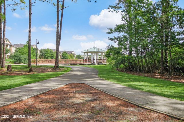 785 OAKLEAF PLANTATION Parkway 213, Orange Park, FL 32065