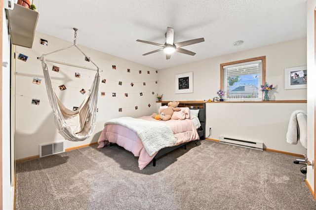 616 Lexington Lane, Moorhead, MN 56560