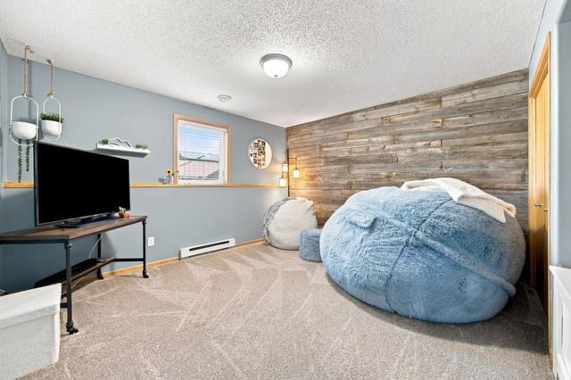 616 Lexington Lane, Moorhead, MN 56560