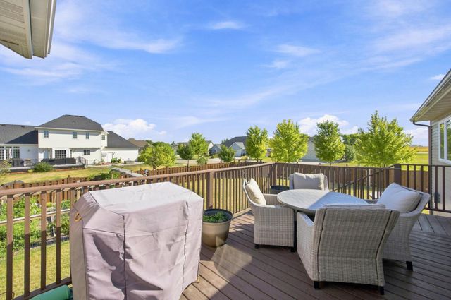 616 Lexington Lane, Moorhead, MN 56560