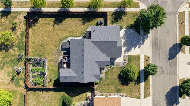 616 Lexington Lane, Moorhead, MN 56560