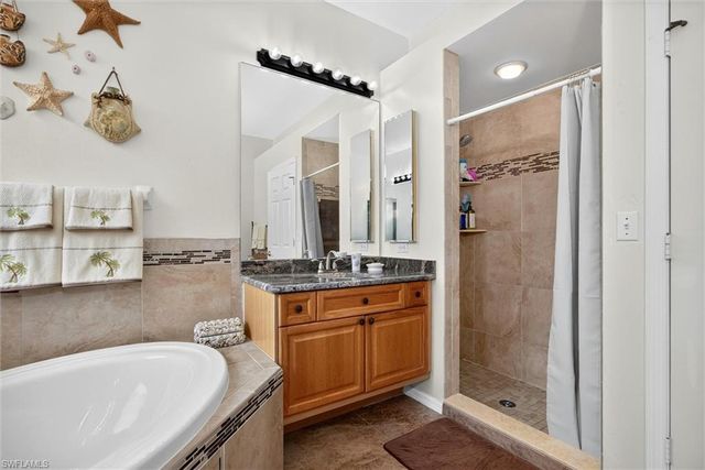 11237 Lakeland CIR, Fort Myers, FL 33913